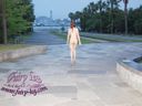 ◆衝撃露出◆パイパンルイの公園で全裸散歩露出