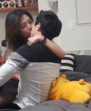 【無】ほっそりした人妻と家でセックスしている自撮りビデオ