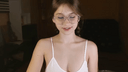 期間限定900pt➡300pt 美乳の眼鏡ロシア女子のプライベートセックス主観版パート2