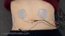 低周波治療器で女性の腹筋がピクピク動くフェチ動画f820