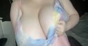 超乳Oカップ女子大生がセクシーランジェリーを着て胸揉み